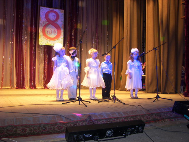 В Порецком прошел праздничный концерт, посвященный Международному женскому дню
